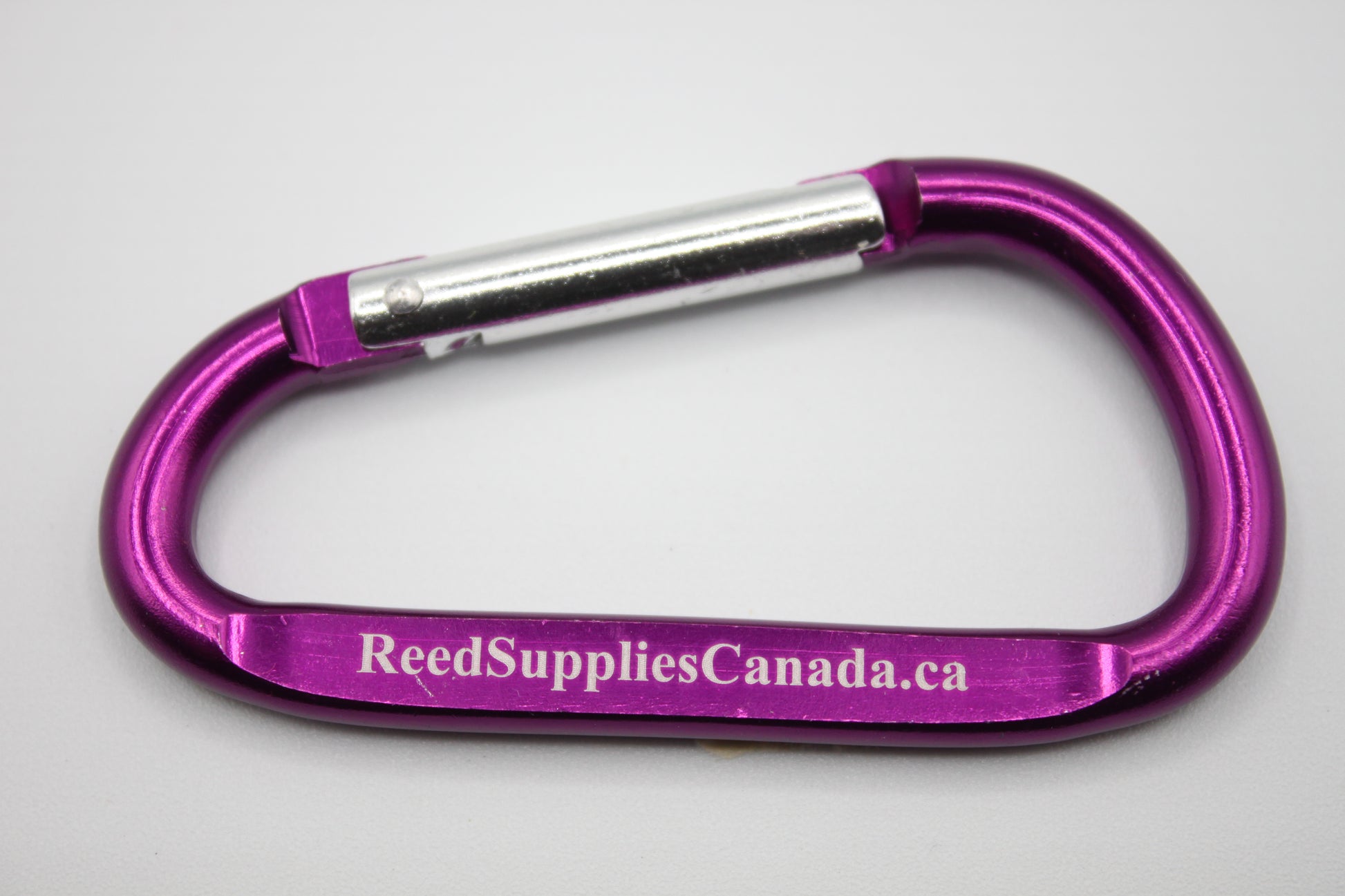 Carabiner Alibaba, Amazon